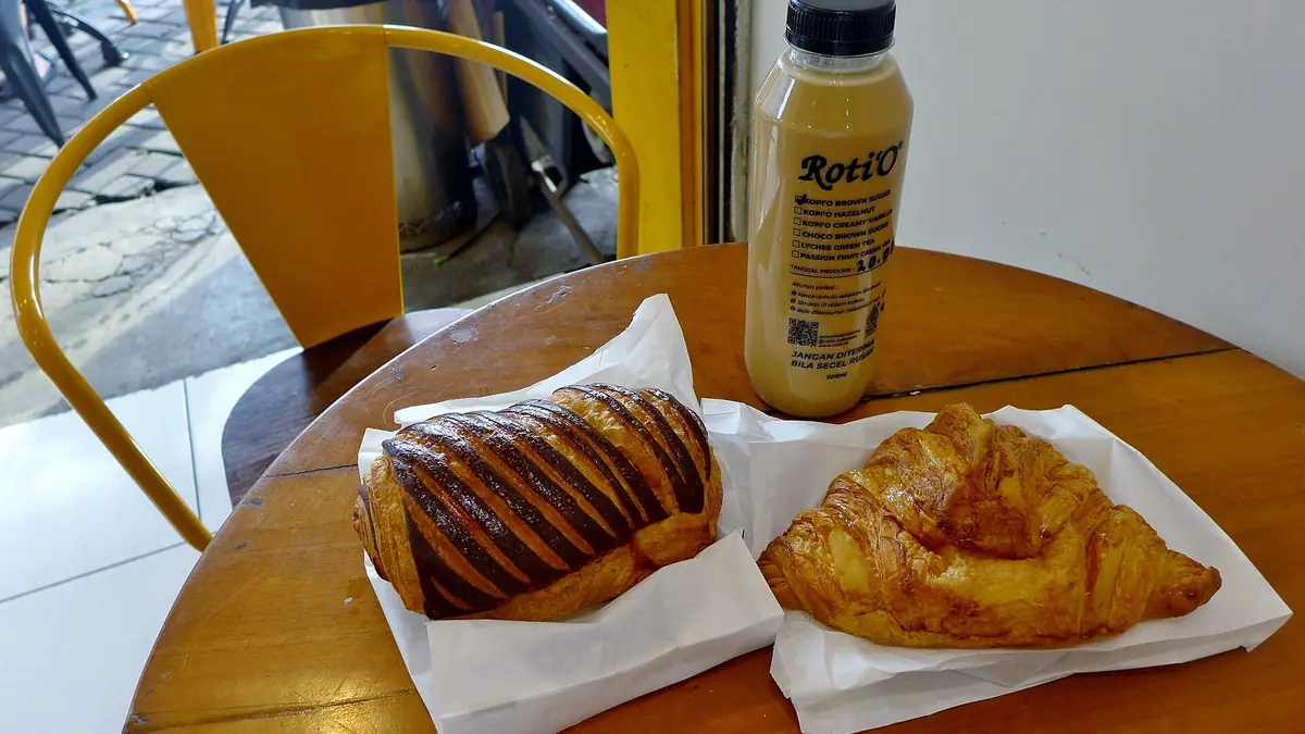 Howling Wolf Bakery & Cafe – bakery & café in Whitehaven town centre